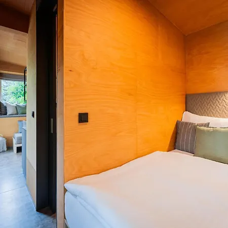 Luksusowy namiot Rybnik Plovouci Sauna Glamping *