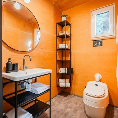 Rybnik Plovouci Sauna Glamping *