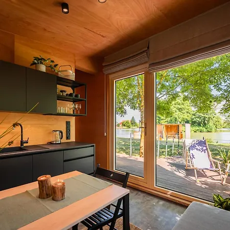 Rybnik Plovouci Sauna Glamping * Mladec