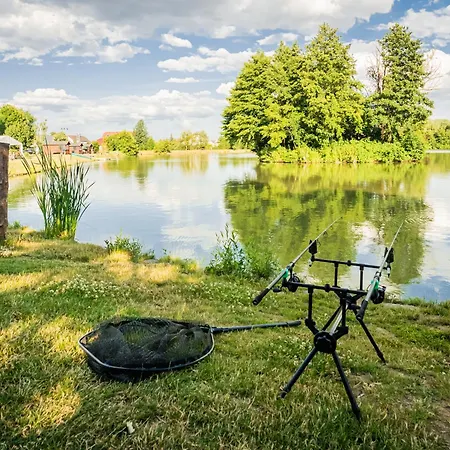 Rybnik Plovouci Sauna Glamping