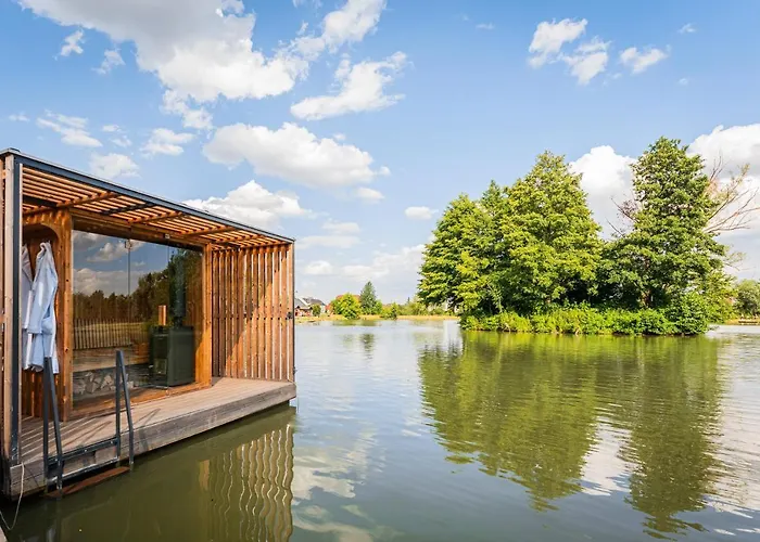 Rybnik Plovouci Sauna Glamping