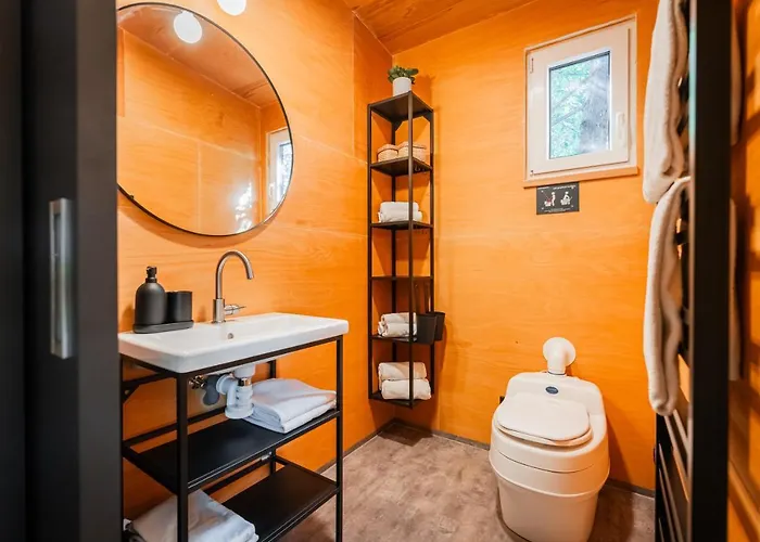 Rybnik Plovouci Sauna Glamping *