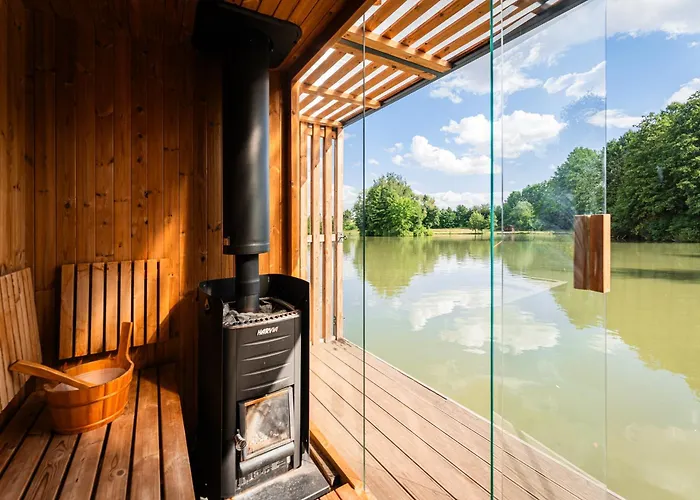 Rybnik Plovouci Sauna Glamping Luksustelt *